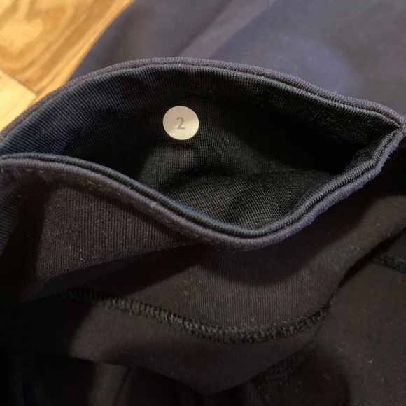 Lululemon leggings - Picture 5 of 6
